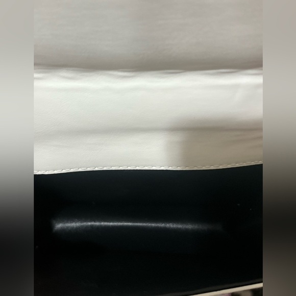 SHEIN Mini Elegant White Shoulder Bag with Diamond Pattern Quilted Chain Bag - Picture 3 of 3